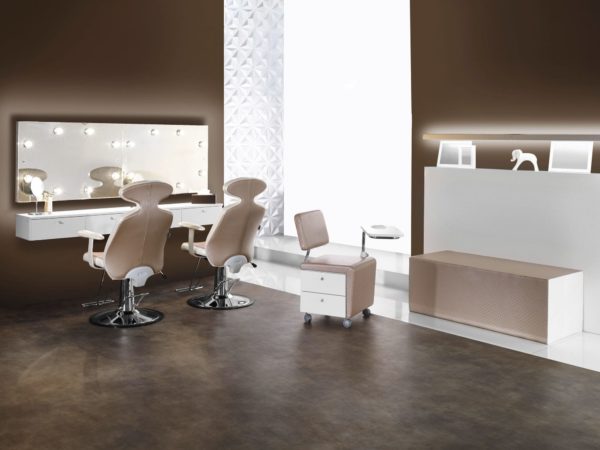 Manicure table